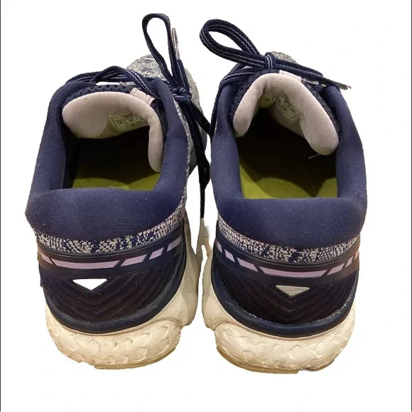 Brooks Women's Ghost 11 Purple Running Shoes Sneakers Size 10 B EUC - Picture 4 of 9